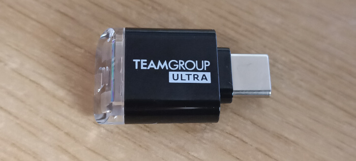 microSD card reader from TEAMGROUP